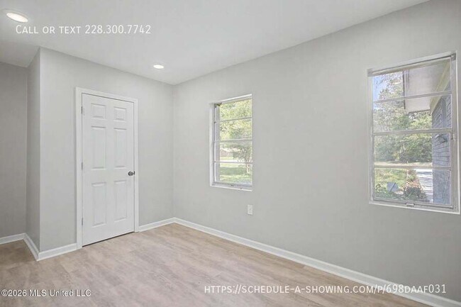 Building Photo - 9424 Daisy Vestry Rd