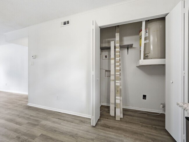 Building Photo - Welcome to Brynn Marr!