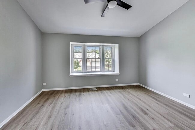Building Photo - 2105 Glasgow Ct