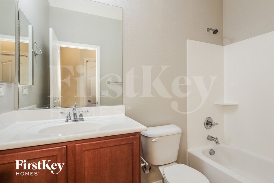 Building Photo - 23587 W Harrison Dr