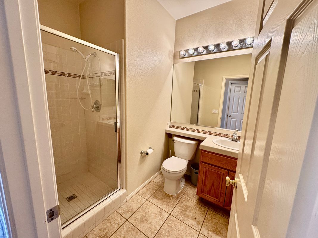 Building Photo - 3906 Rill Ct