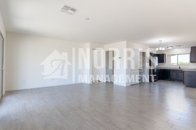 Building Photo - New Home in Arizona City, GREAT Location!