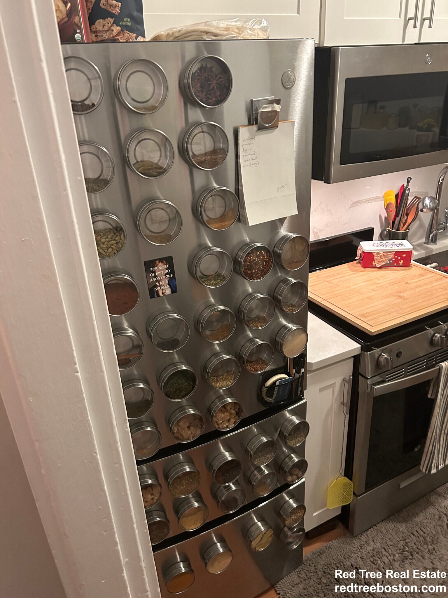 Building Photo - 583 Beacon St