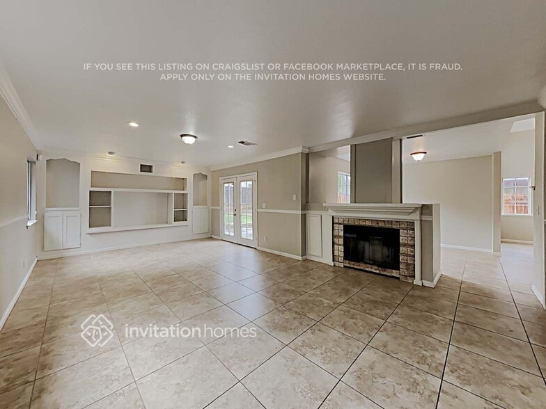 Building Photo - 8355 Lonely Hill Way