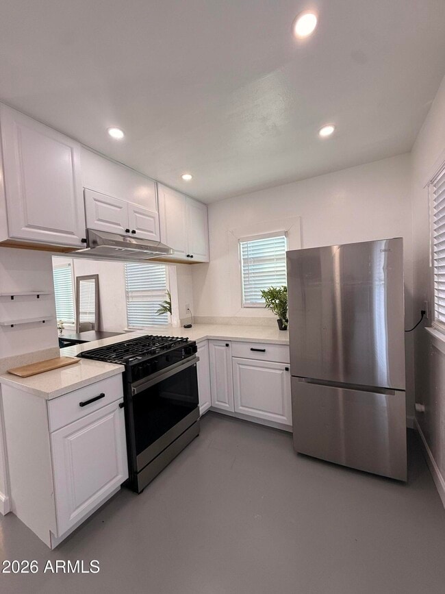 Building Photo - 2708 N Dayton St