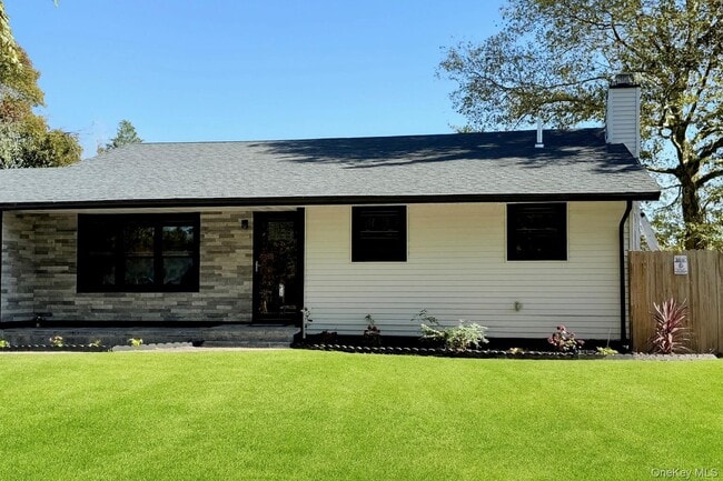 Primary Photo - 1553 Potter Blvd