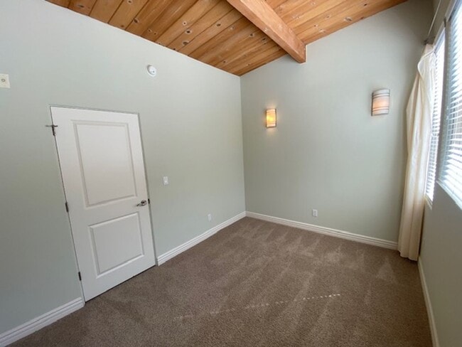 Building Photo - 172 Mar Vista Dr