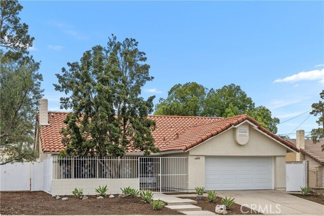 Building Photo - 1348 Sandia St