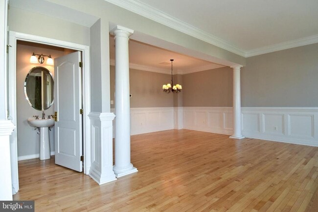 Building Photo - 43265 Morven Square