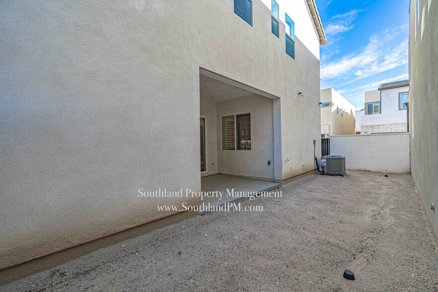 Building Photo - 27081 Amber Sky Wy