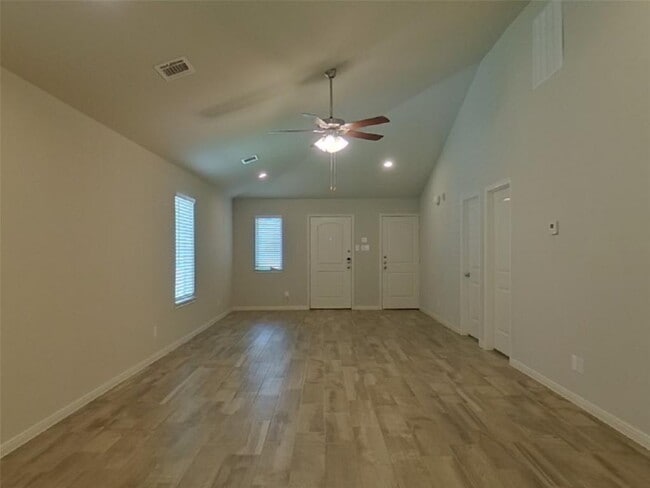 Building Photo - 9849 Gln Brk Ln