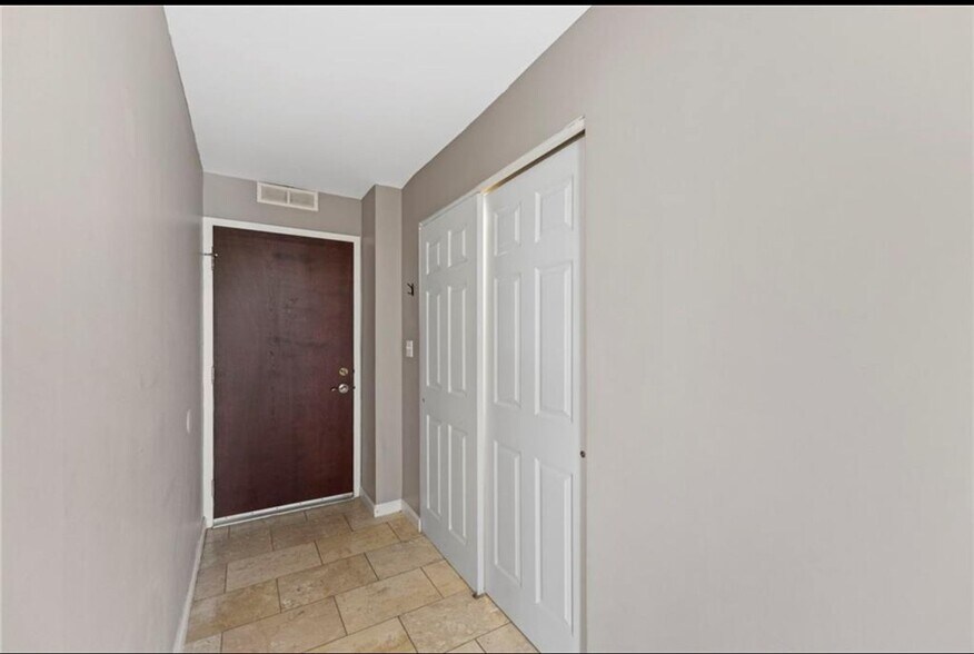 Building Photo - 3838 Rainbow Blvd