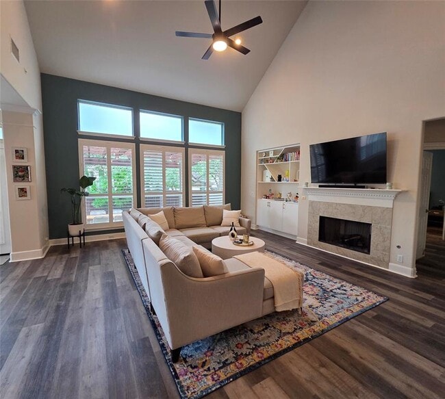 Building Photo - 8208 Endeavor Cir