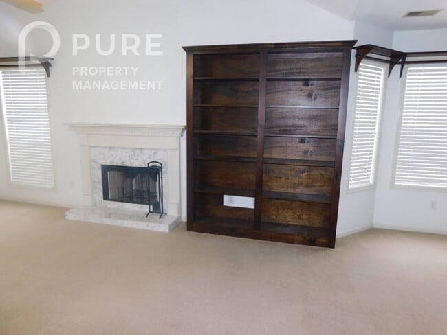 Building Photo - 1011 Wyndham Ln