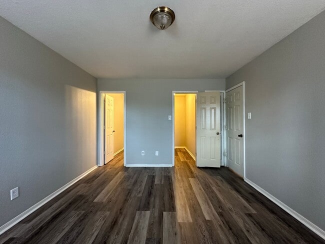 Building Photo - 35 Aberdeen Cir