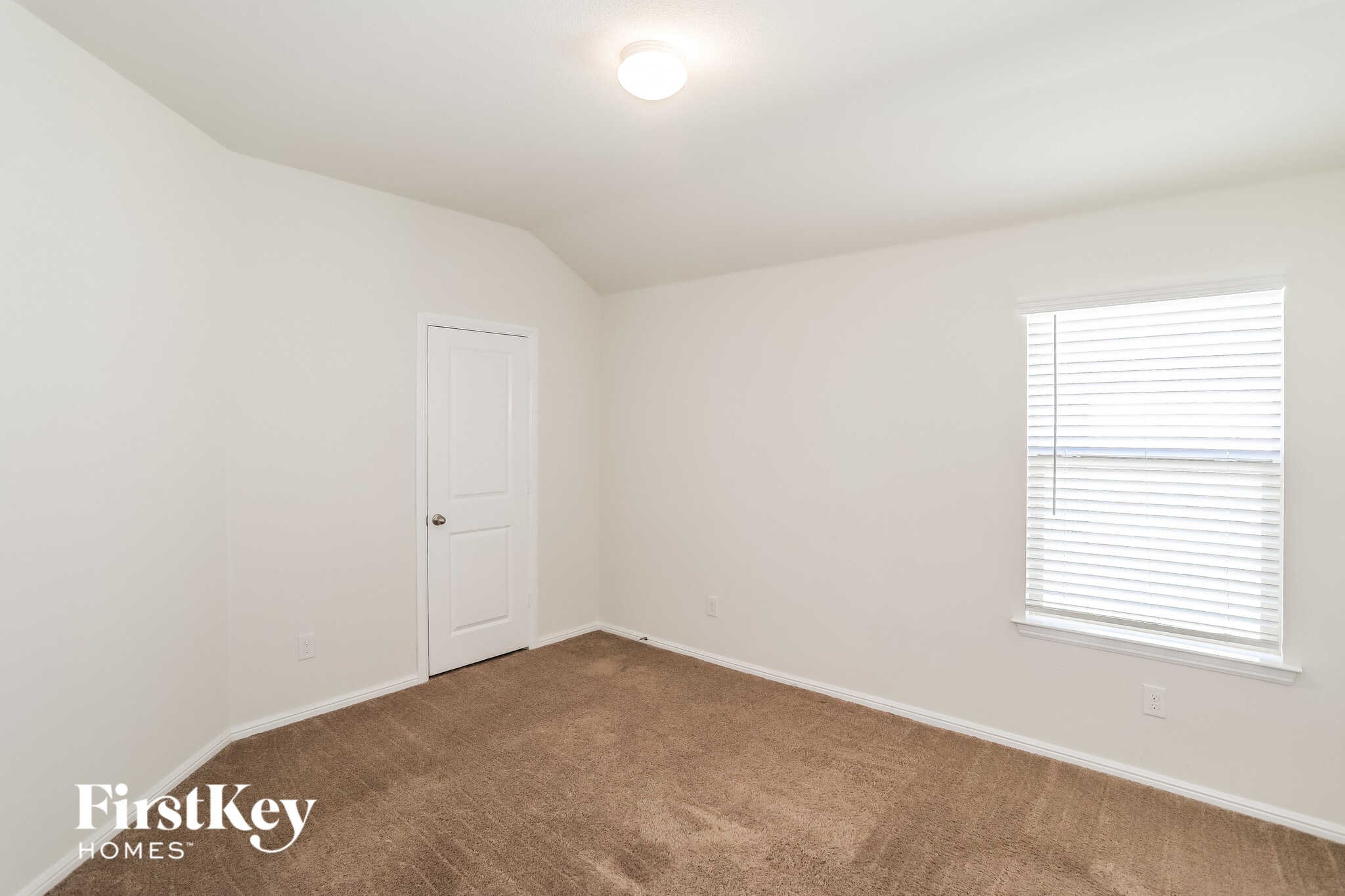 Building Photo - 2205 Sadlers Creek Ln