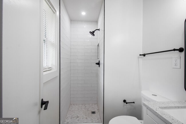 Building Photo - 2148 Green Forrest Dr