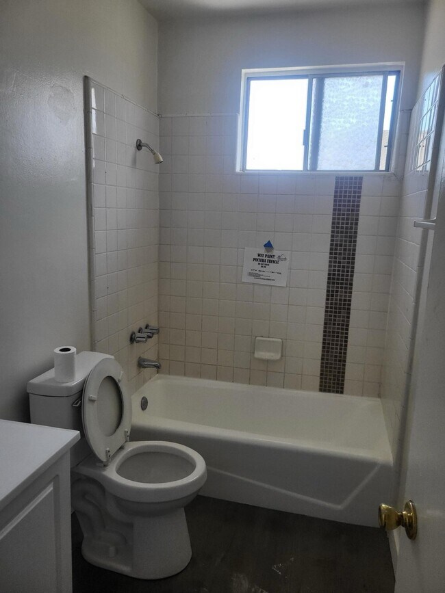 Building Photo - 4542 W 17th St