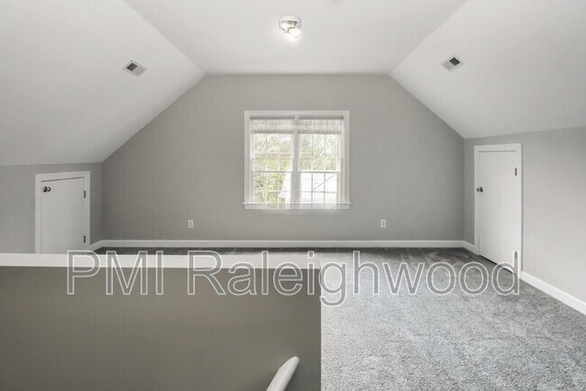 Building Photo - 301 Perry Creek Dr