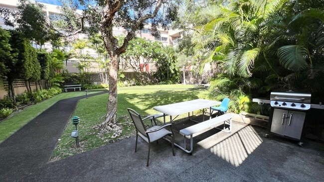 Building Photo - AVAILABLE NOW! 2-Bedroom, 2-Bath Corner Un...