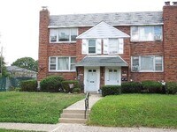Building Photo - 2 Bedroom-1 Full Bath in South Allentown with Immediate Occupancy