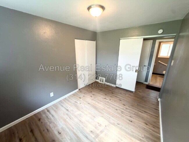 Building Photo - 190 Lynn Meadows Ln