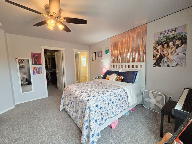 Building Photo - Gorgeous Mount Vernon Home 4 Beds 3.5 Bath...