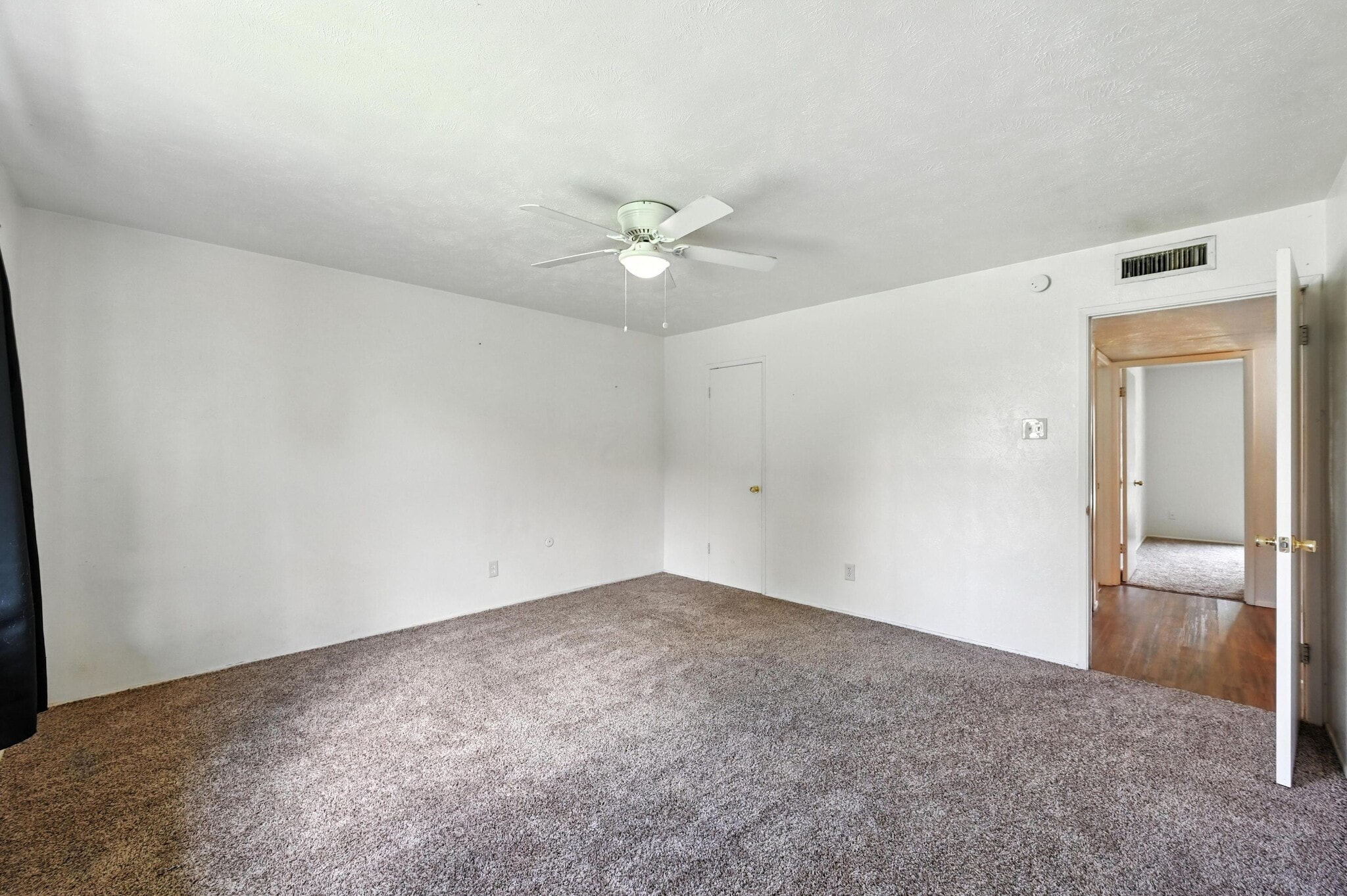 Building Photo - 7101 Christie Ln