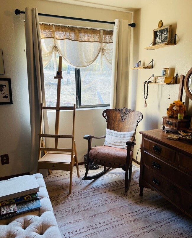 Building Photo - 2BR/1 Bath Bear Valley Springs Home  with ...