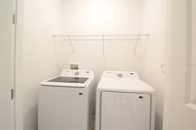 Building Photo - 3126 Voyager Ave