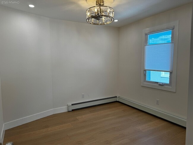 Building Photo - 253 W Market St