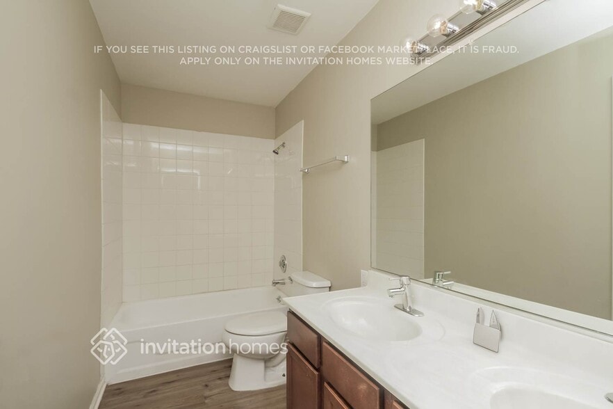 Building Photo - 606 Cochise Cir