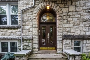 Building Photo - 4428 Osage Avenue