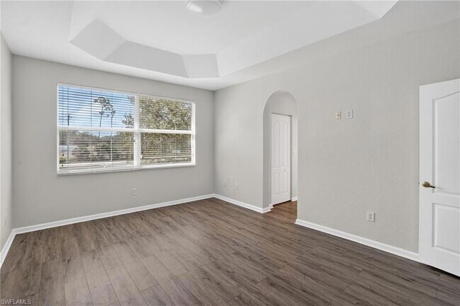 Building Photo - 7013 Romana Way