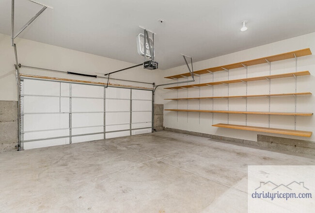 Building Photo - 24220 SE 258th Way