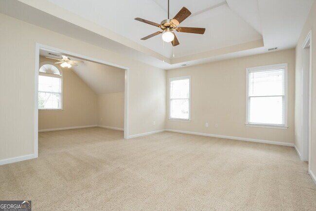 Building Photo - 3075 Woodbridge Ln