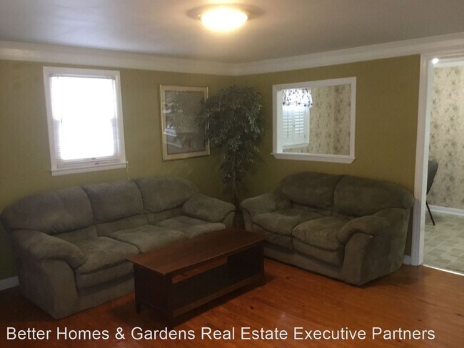 Building Photo - 3 br, 1 bath House - 219 N. Belair Rd.