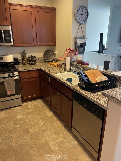 Building Photo - 16001 Chase Rd