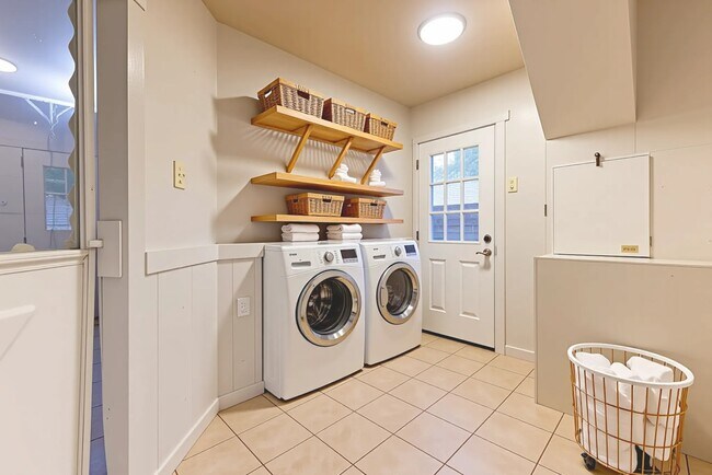 Building Photo - 5215 Kristen Ct