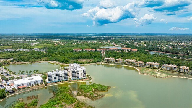 Building Photo - 10520 Boardwalk Loop