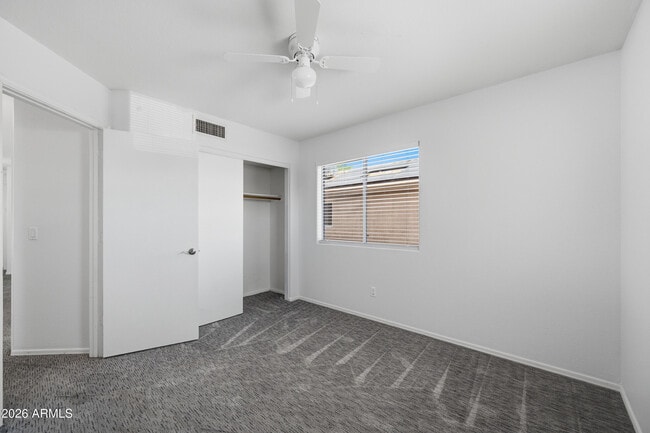 Building Photo - 3906 E Kimberly Way