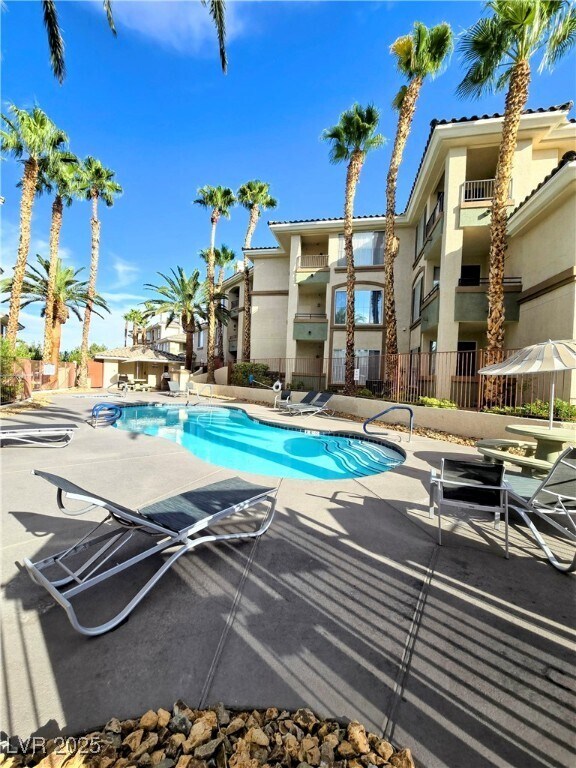 Building Photo - 7123 S Durango Dr