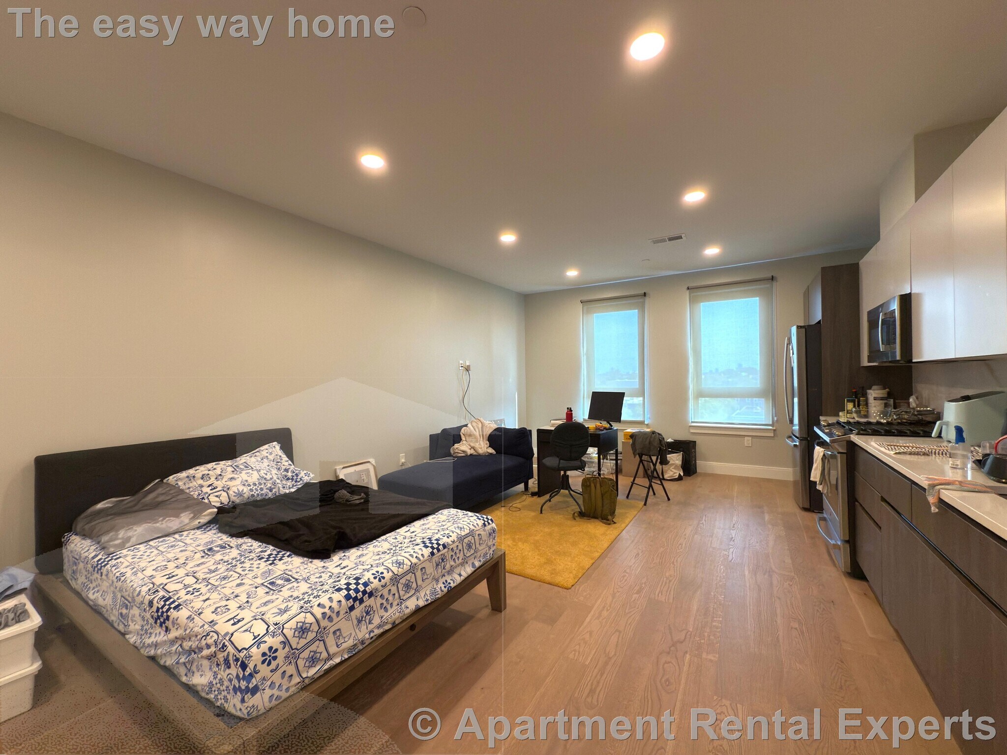 Building Photo - 9 Central St