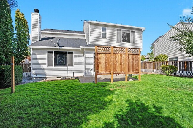 Building Photo - 2136 NE 13th Ave