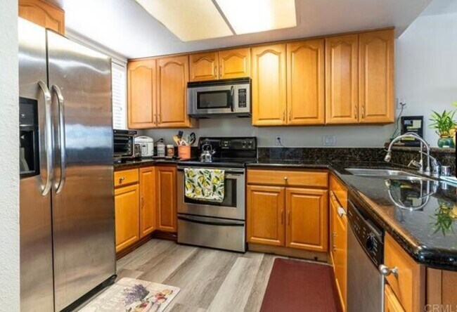 Kitchen - 4646 Hartley St