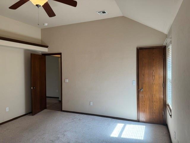 Building Photo - 2725 SE 39th St