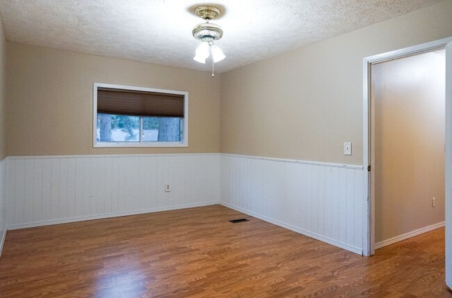 Building Photo - 12183 N Amethyst Dr