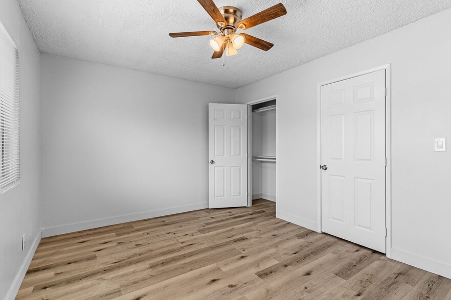 Building Photo - 1050 Gaviota Ave