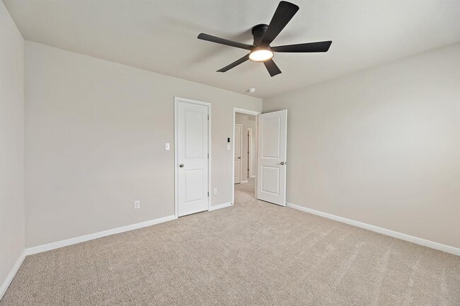 Building Photo - 207 Cherry Blossom Ln