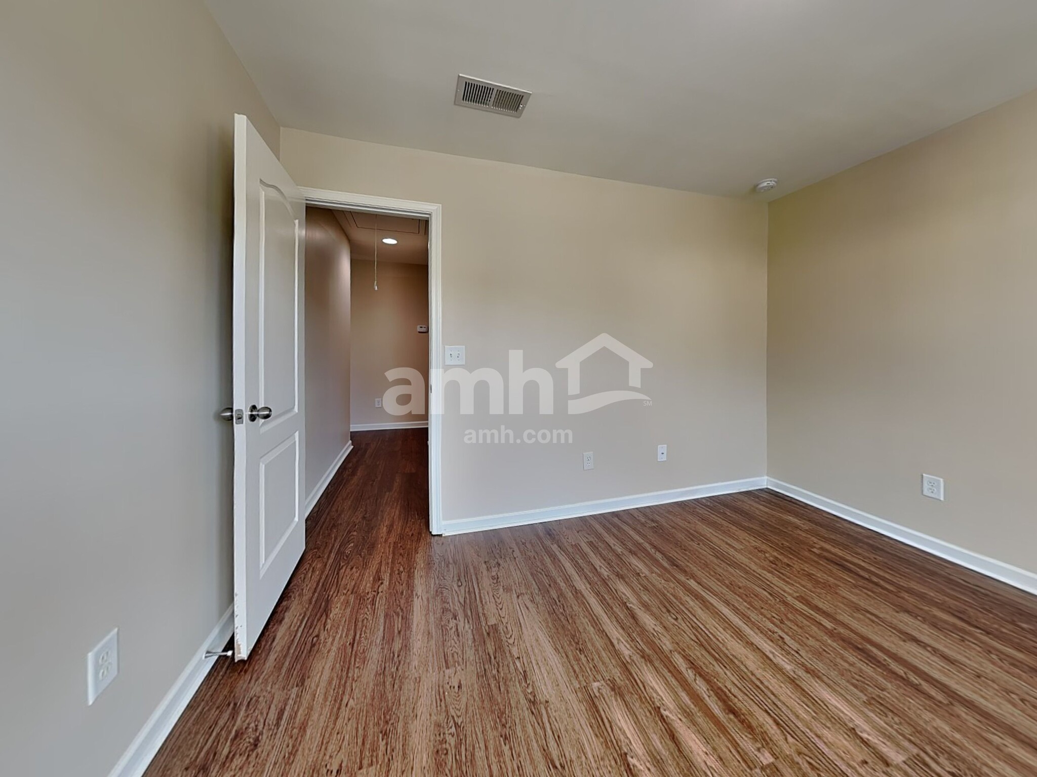 Building Photo - 1104 Wainscott Dr